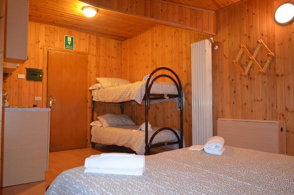 Campodolcino Camping Pokój zdjęcie