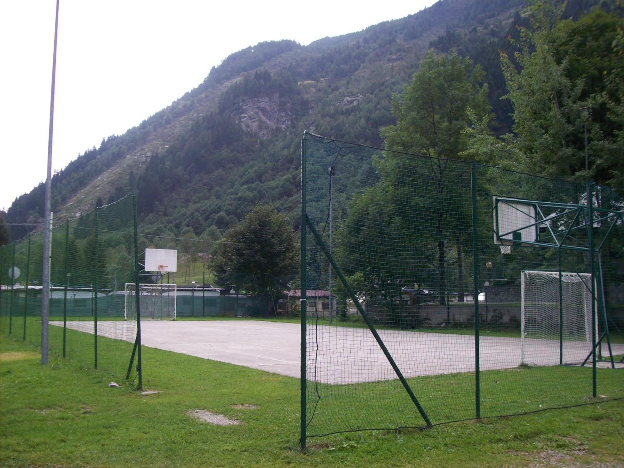 Aparthotel Campodolcino Camping Zewnętrze zdjęcie