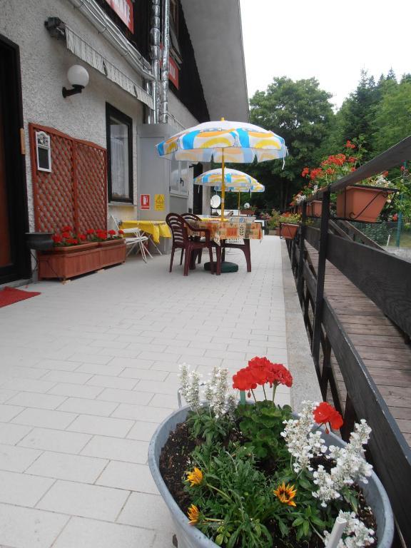 Aparthotel Campodolcino Camping Zewnętrze zdjęcie